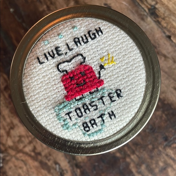 Live Laugh Toaster Bath Embroidered Art - Picture 2 of 4